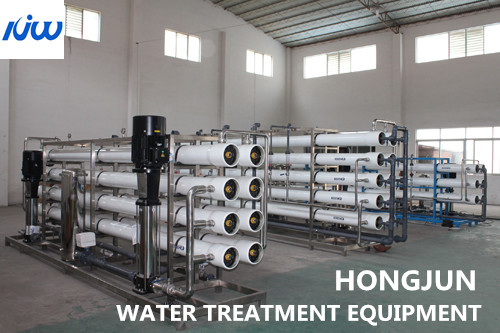 Plant voor waterzuivering door omgekeerde osmose voor industrieel kraanwater of water uit rivieren